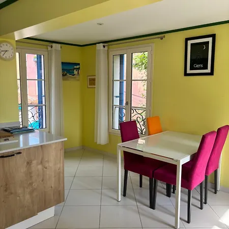 Lejlighed T2 50m² Vue Presqu'il De Giens. Rc *